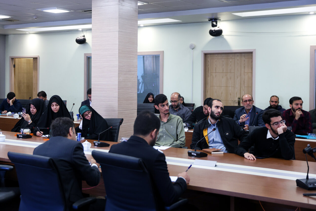 Academics analyze social dimensions of Resistance in Tehran conference 