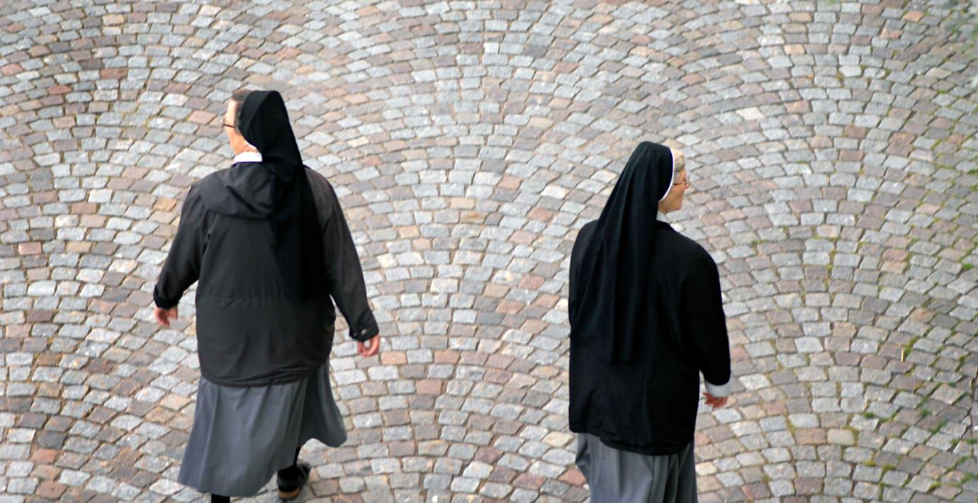 Spionvarningen: Släpp inte in nunnorna från Minsk