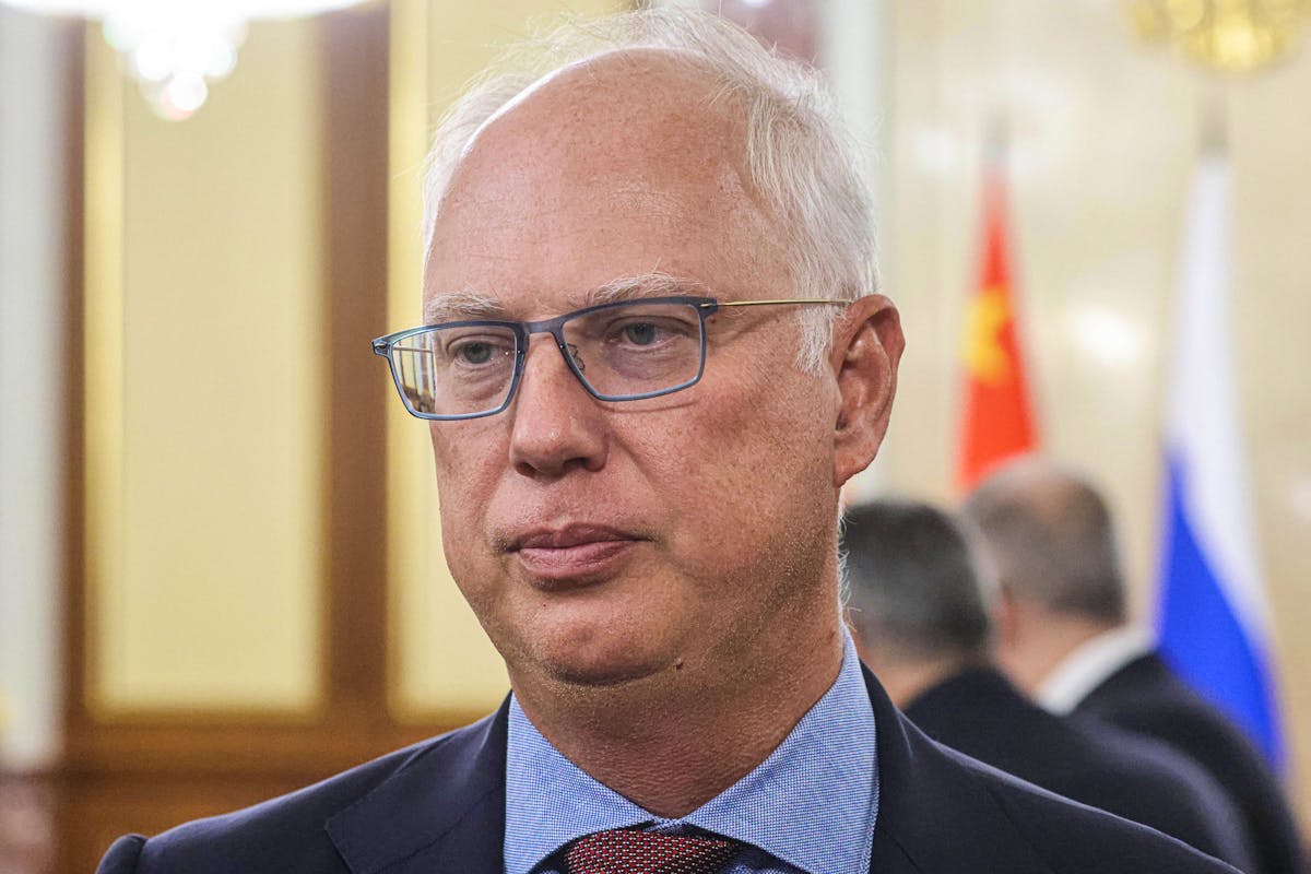 Witkoff soll den Plan mit dem russischen Gesandten Kirill Dmitriev besprochen haben. Witkoff soll den Plan mit dem russischen Gesandten Kirill Dmitriev besprochen haben.