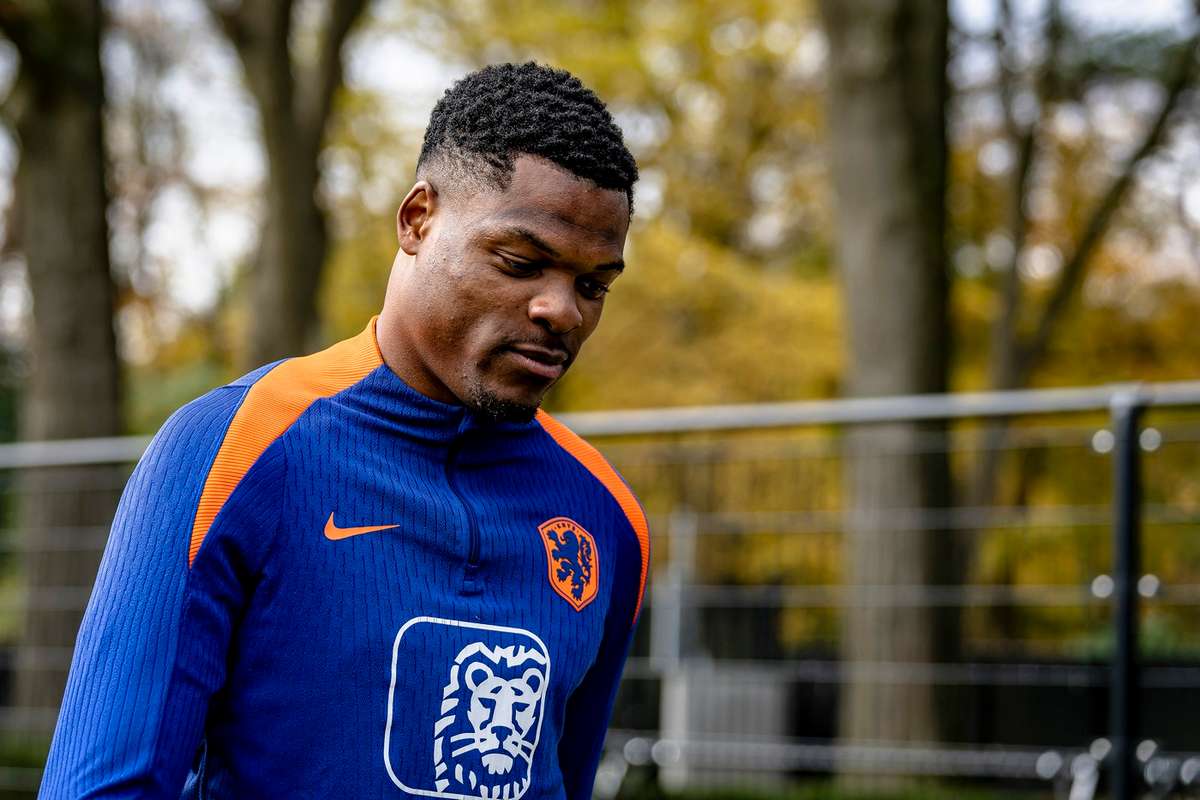Denzel Dumfries leaves Netherlands camp ahead of final World Cup qualifier