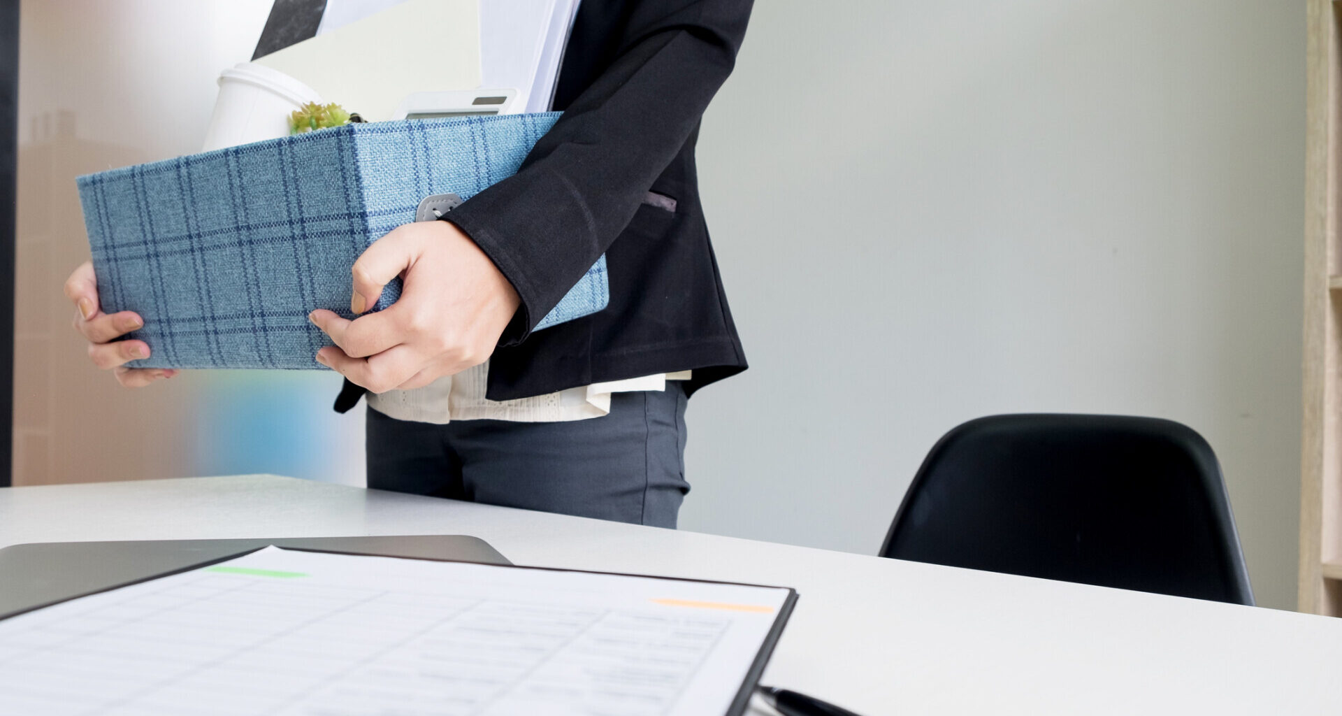 Un „gigant” din România face concedieri în masă. Restructurările deja au început