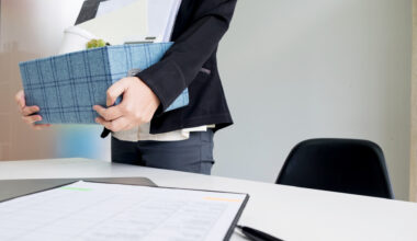 Un „gigant” din România face concedieri în masă. Restructurările deja au început