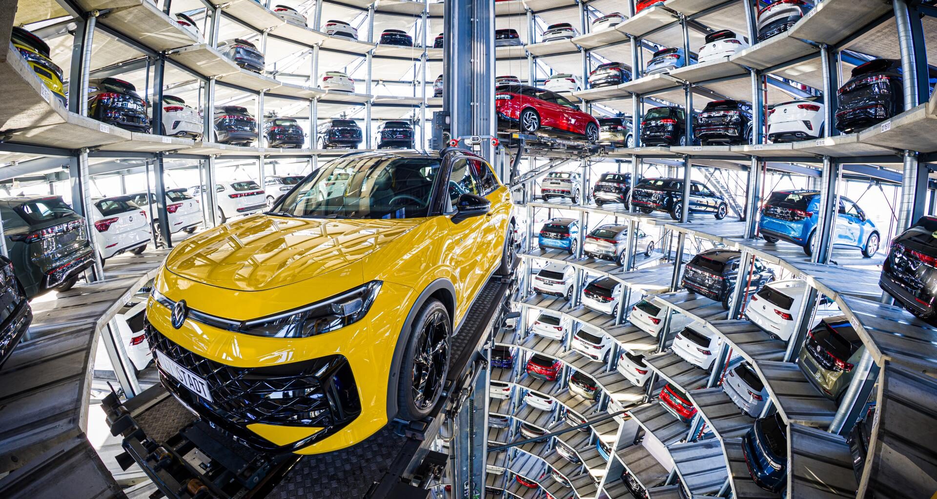 Rekordné zisky nezakryjú problémy v automotive. Slovensko už prehralo prvé súboje o budúcu výrobu