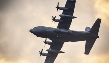 Rätsel um Absturz von NATO-Flieger – 20 Menschen an Bord