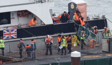 Illegal migrants awaiting deportation receive private maths tutors and | UK | News