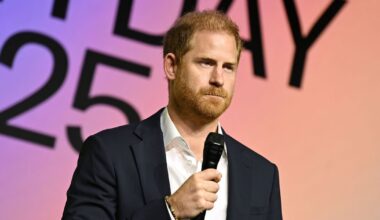 Royal Family LIVE: Prince Harry brutally trolled as 'not the brightest bulb' | Royal | News