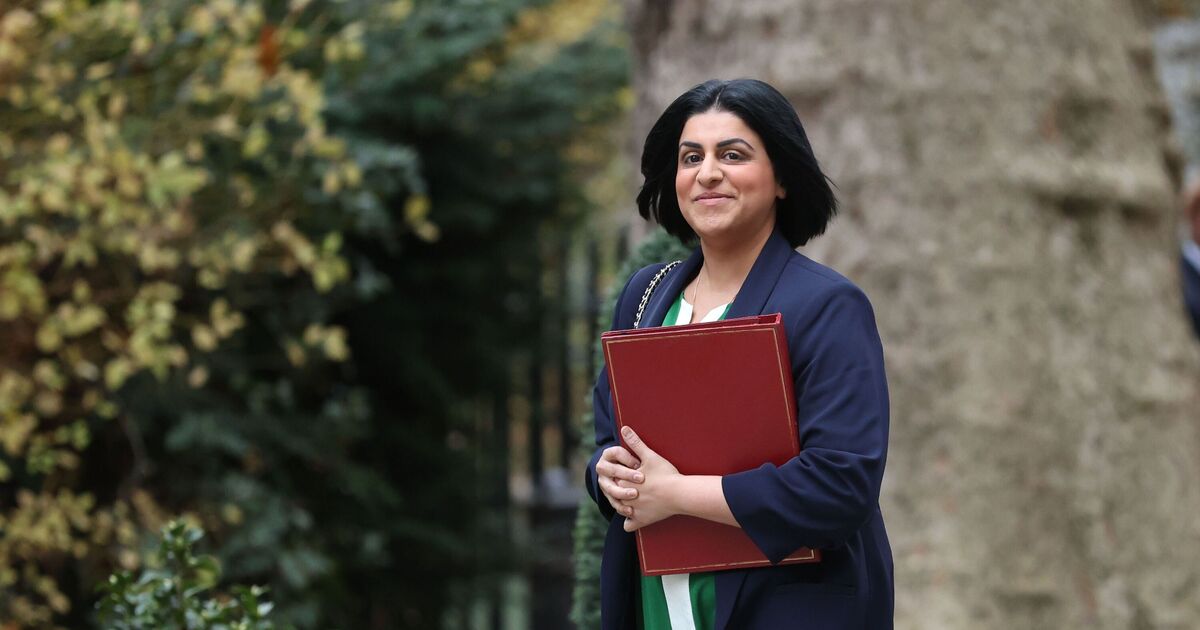 True scale of immigration revealed as 1 in 5 people in UK born overseas | Politics | News