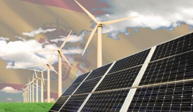 Ribera aprueba un plan de ayudas español de 700 millones para nuevas fábricas 'verdes'