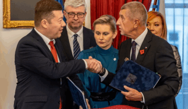 EU- und Nato-Kritiker zum Parlamentspräsident gewählt