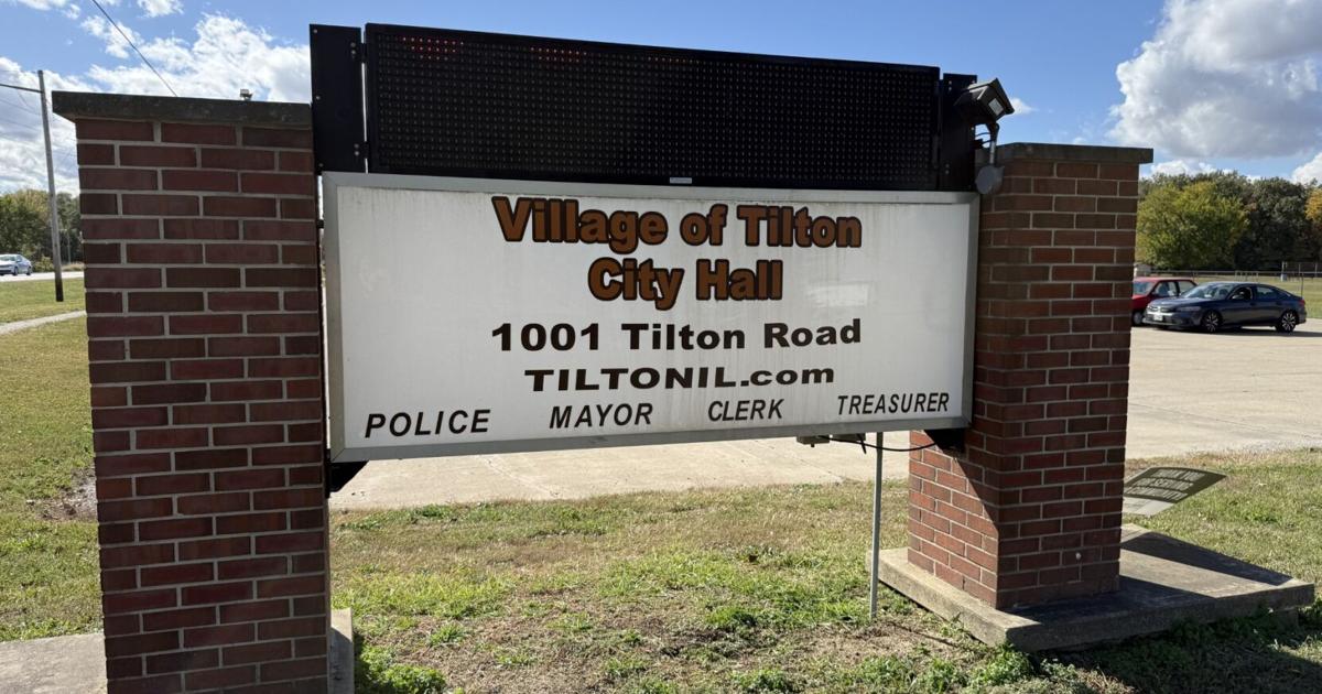 Illinois 1 businesses support each other | Economy