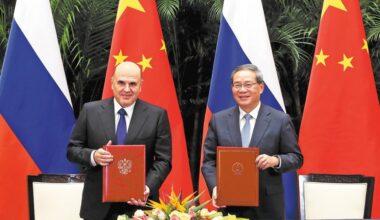 Li stresses importance of Sino-Russian ties