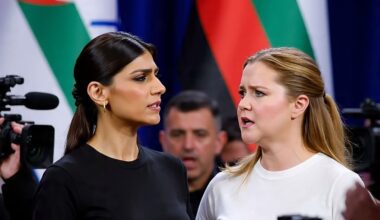 When Social Media Explodes: Mia Khalifa vs. Amy Schumer on the Israel-Palestine Conflict