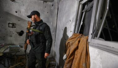 Rocket attack in Syria's capital wounds 1 person and causes damage | World