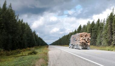 Legault sets off alarm bells by warning of potential forestry job losses as trade war continues