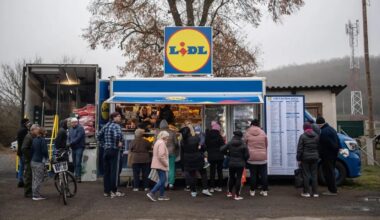 Kell ennél szomorúbb kép a magyar vidék helyzetének súlyosságáról? (Telex cikk a Lidl "országjárásáról")