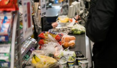 Food prices a challenge for people in Lithuania – poll