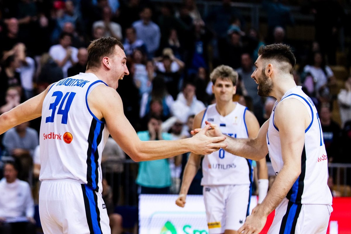 BLOGI | Pöörane mäng! Eesti keeras lisaaja viimasel 12 sekundil neljapunktilise kaotusseisu võiduks!