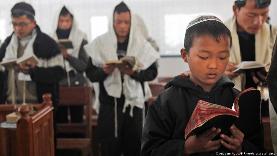 Israel to admit thousands from India's Jewish 'lost tribe' – DW – 11/23/2025