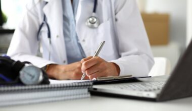 O režimu gibanja med bolniško odsotnostjo bo seznanjen tudi delodajalec