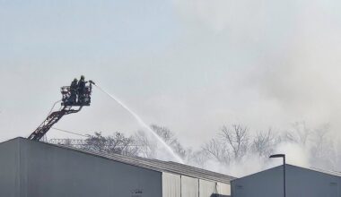 Na požarišču pri Radomljah ostajajo požarne straže