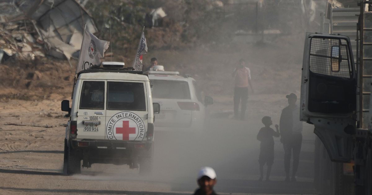Hamas hands over remains Israel believes are of soldier Hadar Goldin, held since 2014 :: WRAL.com