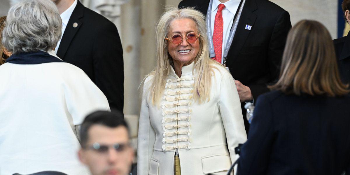 'We Must Overturn Citizens United,' Says Sanders as Analysis Details Billionaire Takeover of US Politics