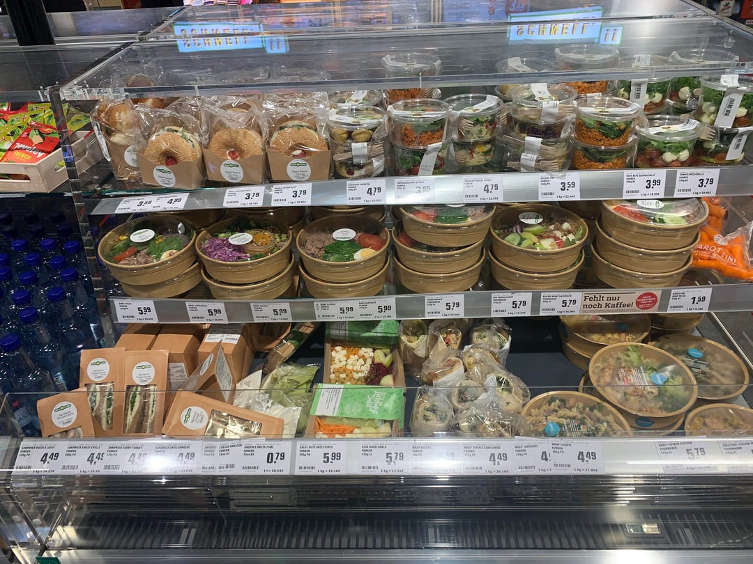 Ezt valaki magyarázza már meg (lapozós)