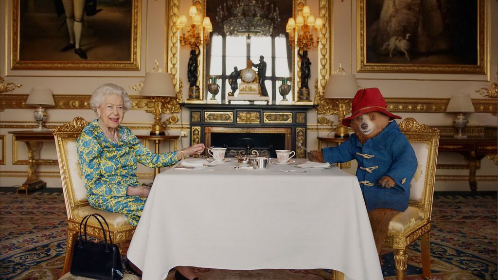 Queen Elizabeth II and Paddington in 2022.