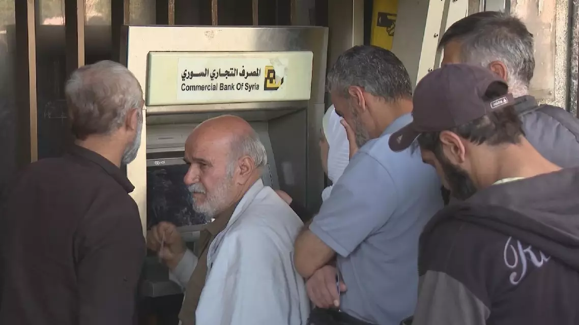 Syria endures severe cash crunch