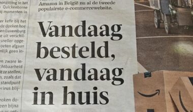 Ik heb de krant van een week in te toekomst gekregen. Als er iemand de lotto nummers van komend weekend wil weten...