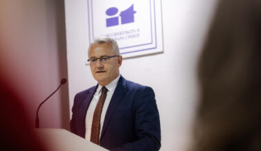 Drafts of three new laws on gas, oil, and mandatory reserves presented