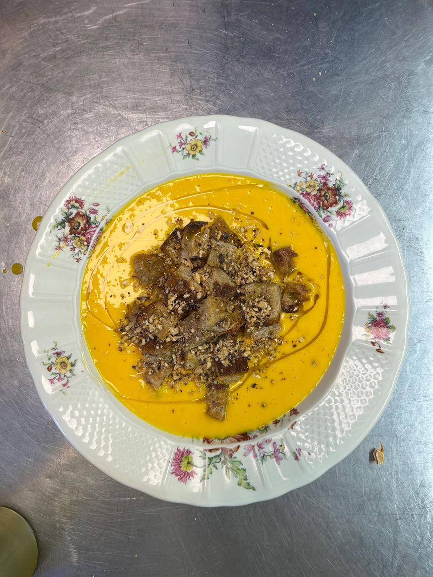 Velouté de courge à la clémentine du restaurant Chez Marie en Corse