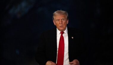 Trump reignites discussions of stimulus checks. Are we getting them?