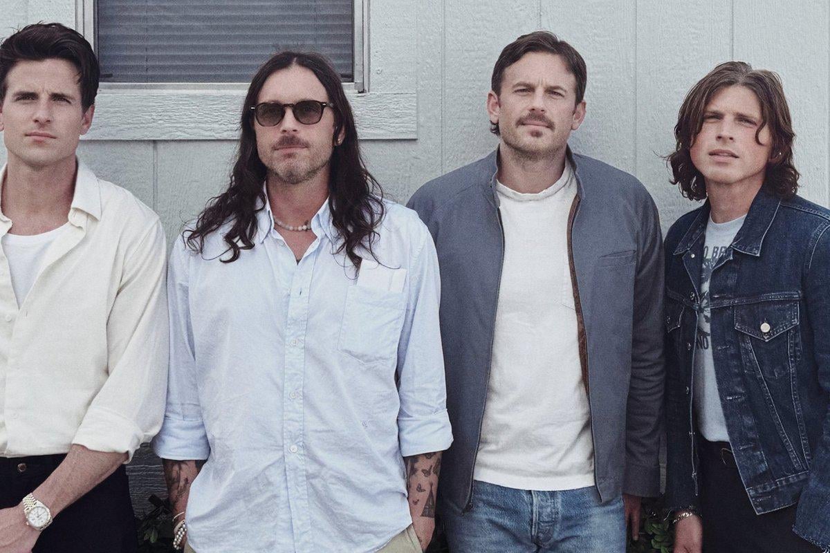 Rokkbänd Kings of Leon esineb järgmisel suvel esmakordselt Eestis