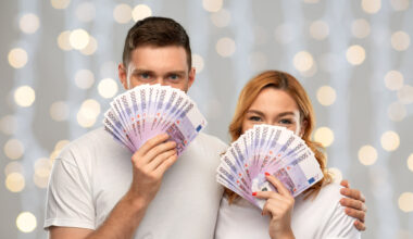 RTL Today - Wealth gap: Richest 20% in Luxembourg enjoy standard of living 4.7x higher than bottom 20%