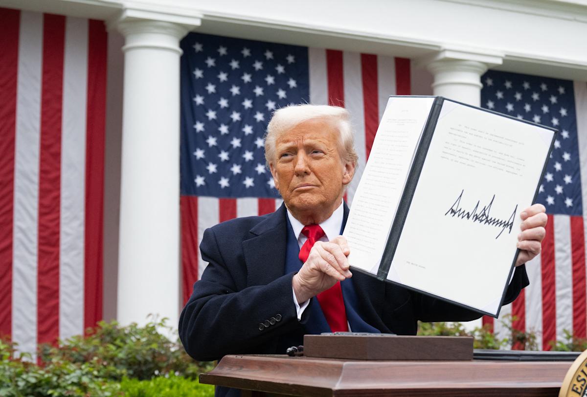 Supreme Court justices question legality of tariffs; Bessent 'optimistic'