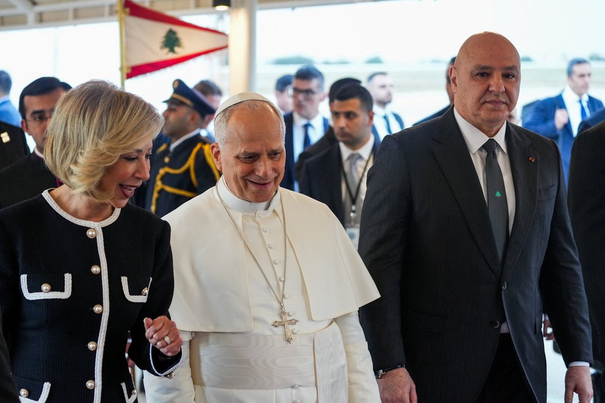Į pirmąją kelionę po užsienį išvykęs popiežius nusileido Libane