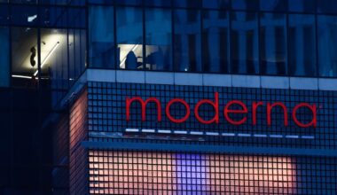 Moderna stock pops amid cost-cutting efforts, Snap stock soars, Duolingo plunges