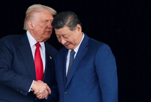 China extends suspension of extra tariffs on US goods for one year after Xi–Trump talks