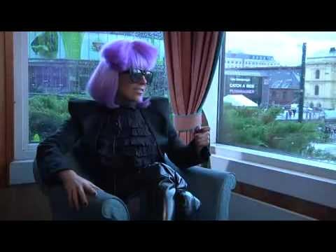 Which Norwegian interviewer is speaking to Lady Gaga here?