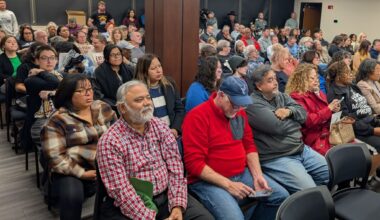 Aurora aldermen delay vote on ordinance spurred by immigration crackdown