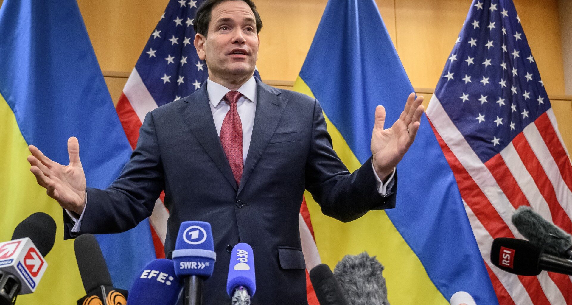 US and Ukraine announce ‘updated’ framework to end Russia’s war | Russia-Ukraine war News