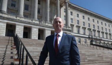 MLA says PSNI officers told to leave guns outside Sinn Féin offices
