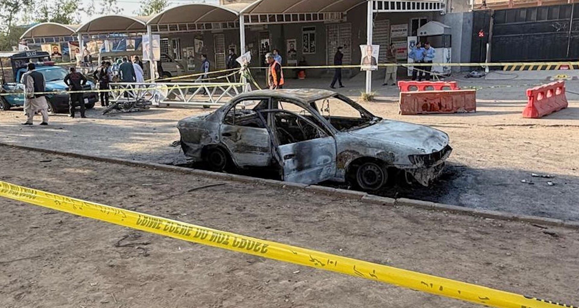 Witnesses in Pakistan recall chaos after Islamabad suicide bombing | Armed Groups News