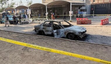 Witnesses in Pakistan recall chaos after Islamabad suicide bombing | Armed Groups News