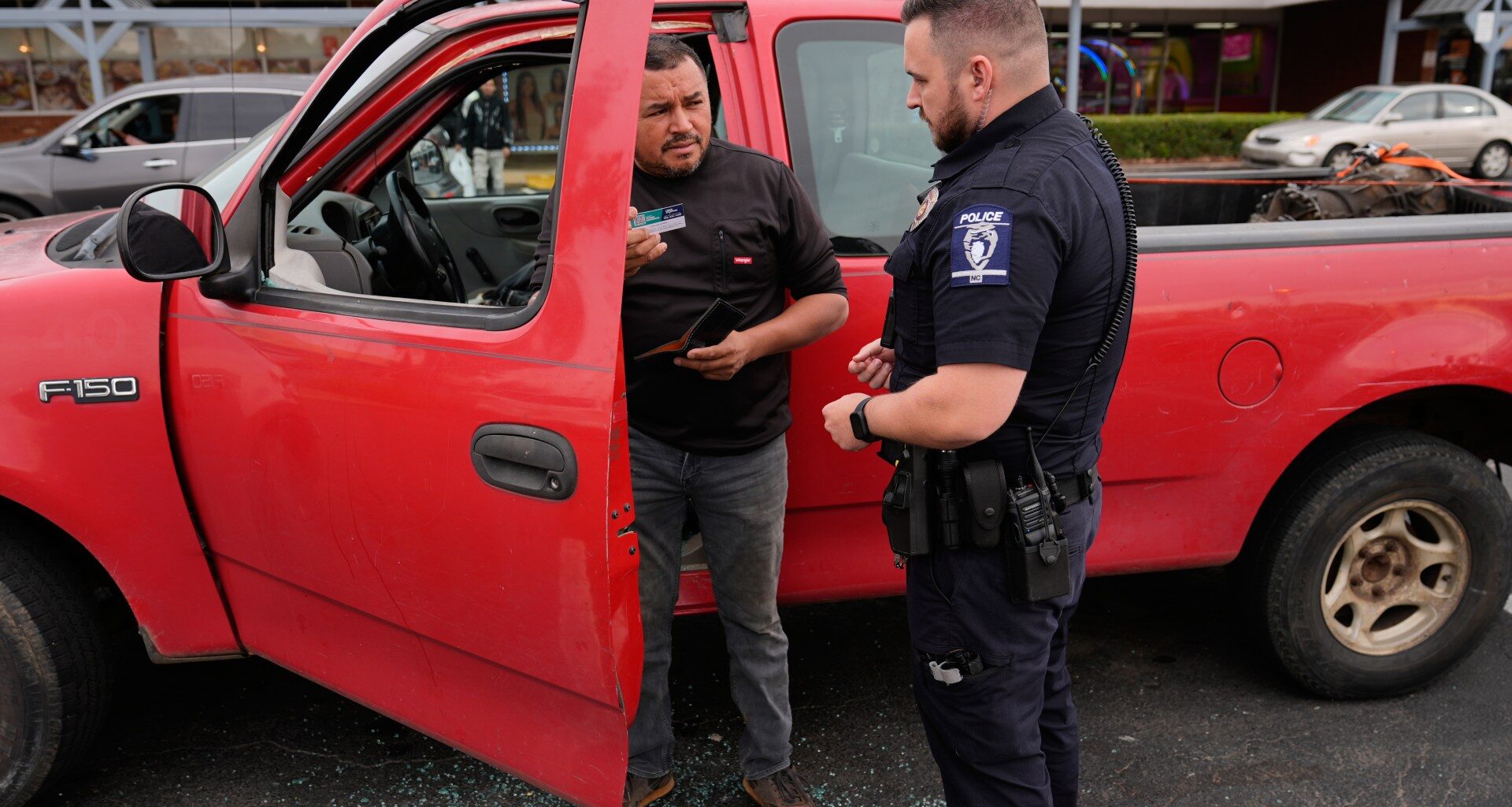 US immigration crackdown, arrests under way in Charlotte, North Carolina | Donald Trump News