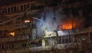 U.S. and Russia hold peace talks in Abu Dhabi as missiles pound Kyiv