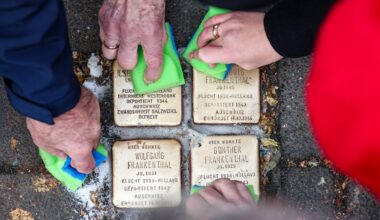 9. November: Deutschland erinnert an Pogromnacht und Mauerfall