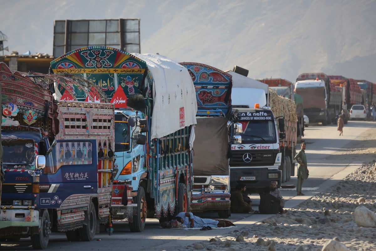 Pakistan partially reopens Torkham border crossing to allow Afghan refugees to leave