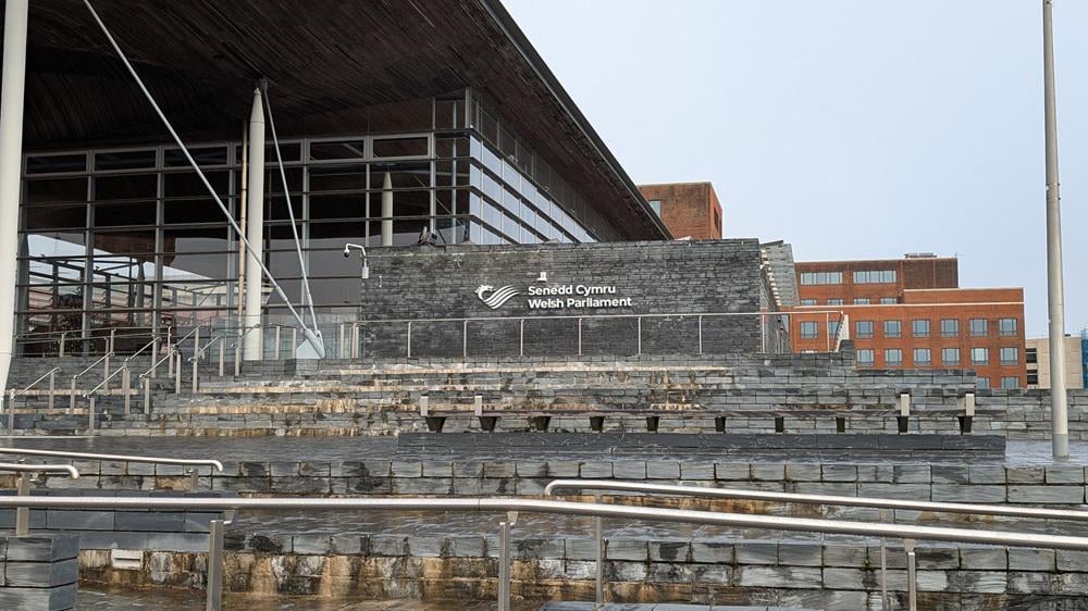 Trust in government in Wales lower than England, reveals report